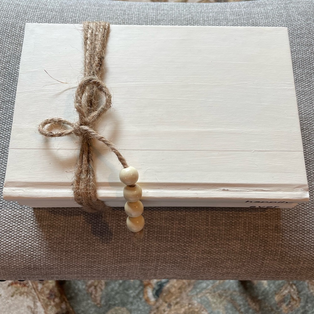 Painted book decor - Picture 3 of 8